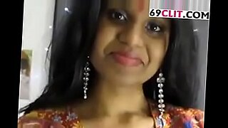 punjabi girl boobs press in classroom hd