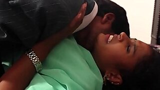 sunny leone sexy with to doctor nurse
