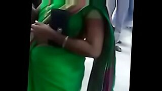 tamil village indian saree lifting aunties