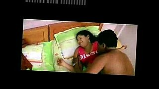 srilankan girl boob press suck in bus