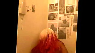 tranny pees while fucked