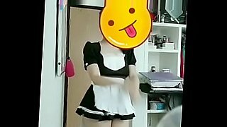 maid with big ass diamod kitty