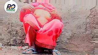 indian sex by opening saree