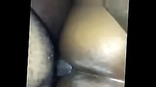lesbian eating dripping pussy goose from pussy