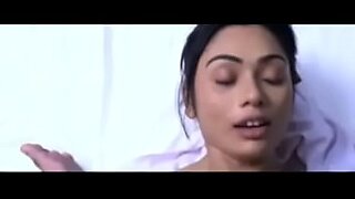 indian aunties down blouse nipples