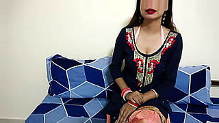 সোমবার দুপুরে রাজধানীর