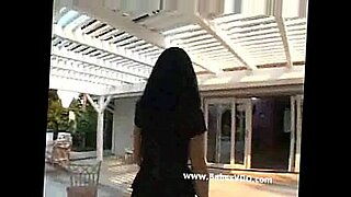 she got no chill willimg to fuck anywhere
