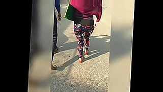 shemale cum in public