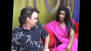 hot indian beautuful girl gets fucked by ac mechanic