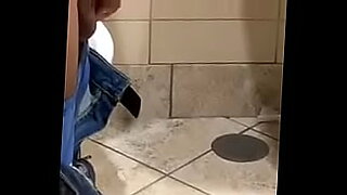 watching guy jerking off