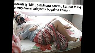 sauna sexy milf annesini sikiyor alt yazı turkce