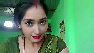sheak with hand