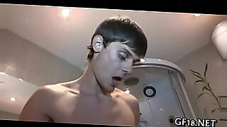 bath room threesomes