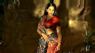raat ko bistar mein sone wale video xxx