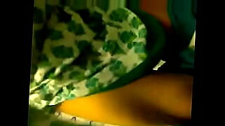 hairy japanese girl peeing