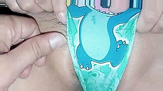 hootest eating pussy