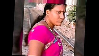 ladke ki gand maarte ladke ki gand maarte hain donon aunty aur sath ladke hote hain