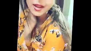 step sis during selfi