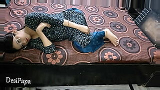 stepmom massege by using oil