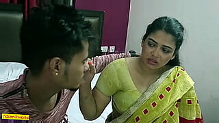 20 years girlfriend in bed room