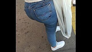 candid fat juicy butt in jeans