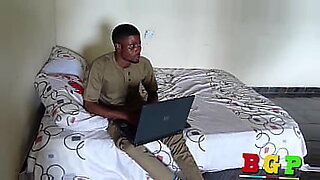 sunny leone fuckingvvideo in bed