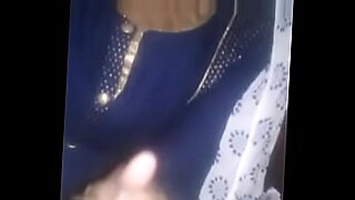 sister and borther hand job cremi