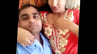gril sex in jungle with hand smoking
