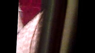 girl cumming in chains