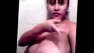 onroe a multitasking nerd can study while fucking two guys with huge dicks