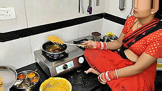 curvy wife plus petite cheater equals hot